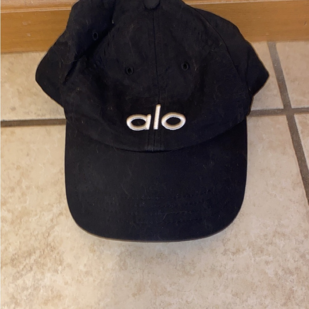 ALO Yoga Black Cap